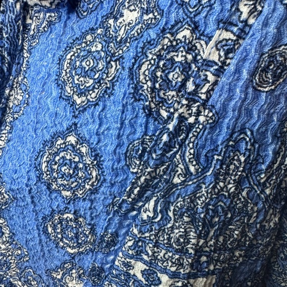 Loft Short Sleeve Blue White  Blouse Size Small - Picture 5 of 6